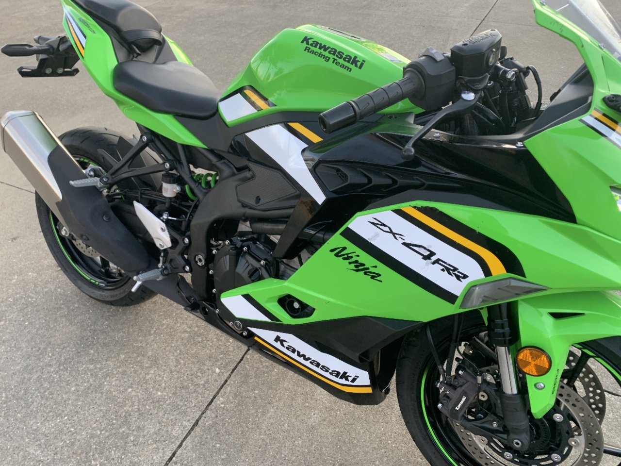 2025 Kawasaki Ninja ZX-4RR KRT EDITION w/ABS